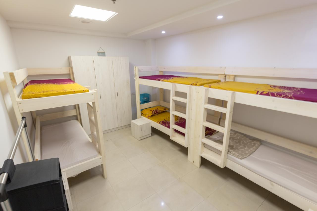 Mevaser - Christian Hostel Risón Lecijón Kültér fotó