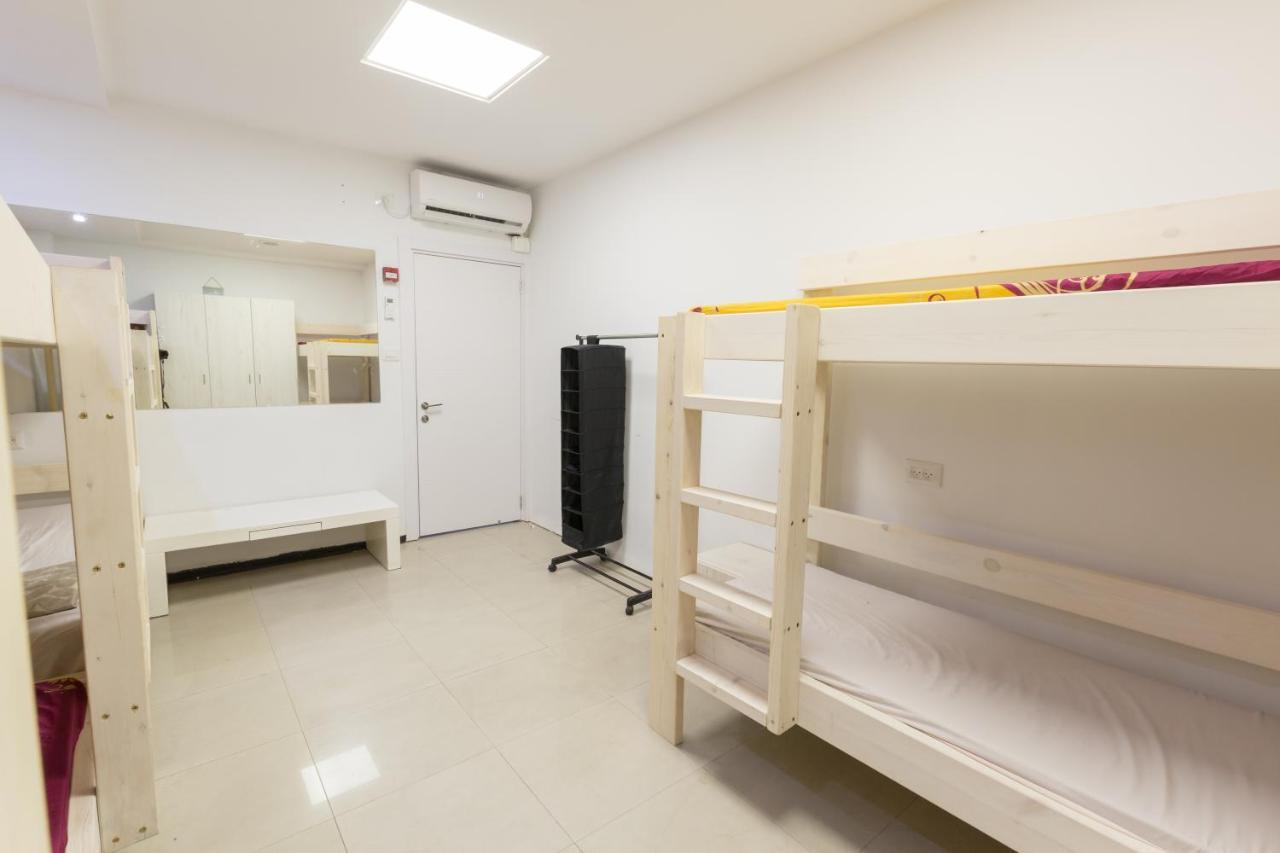 Mevaser - Christian Hostel Risón Lecijón Kültér fotó