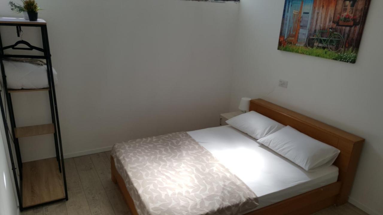 Mevaser - Christian Hostel Risón Lecijón Kültér fotó
