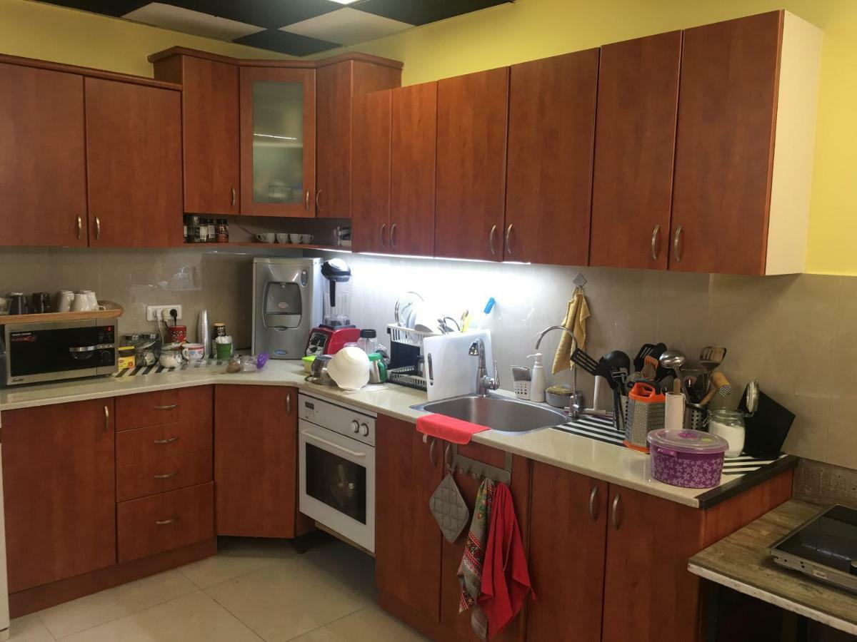 Mevaser - Christian Hostel Risón Lecijón Kültér fotó